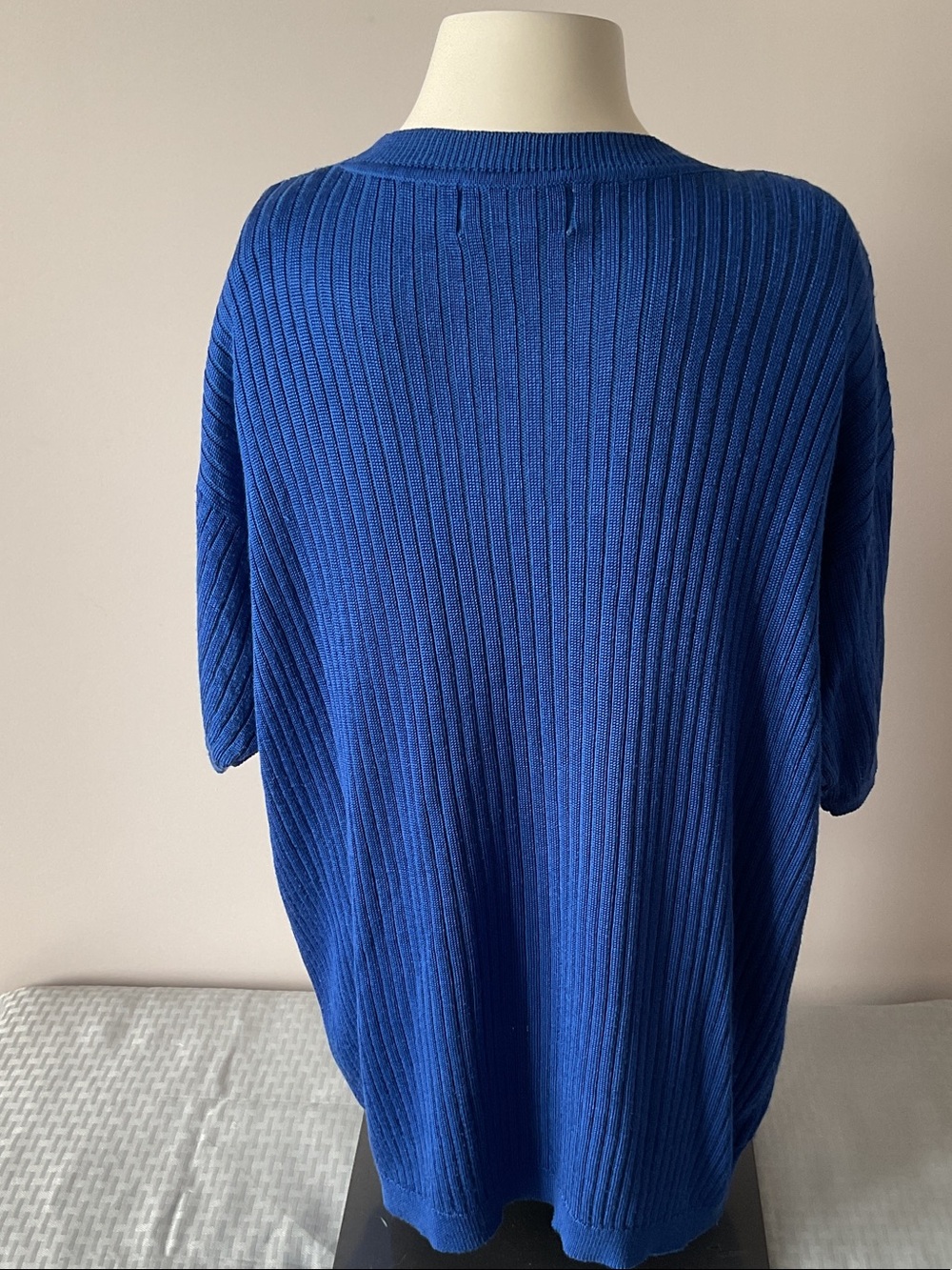 Laura Ribbed Short-Sleeve Sweater - Picture 3 of 10